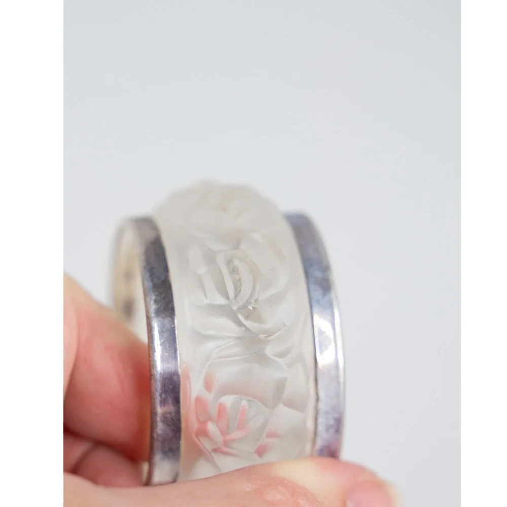 Vtg Napkin Rings 12p Frosted Crystal Rose Floral Silver lead Rim William Adams